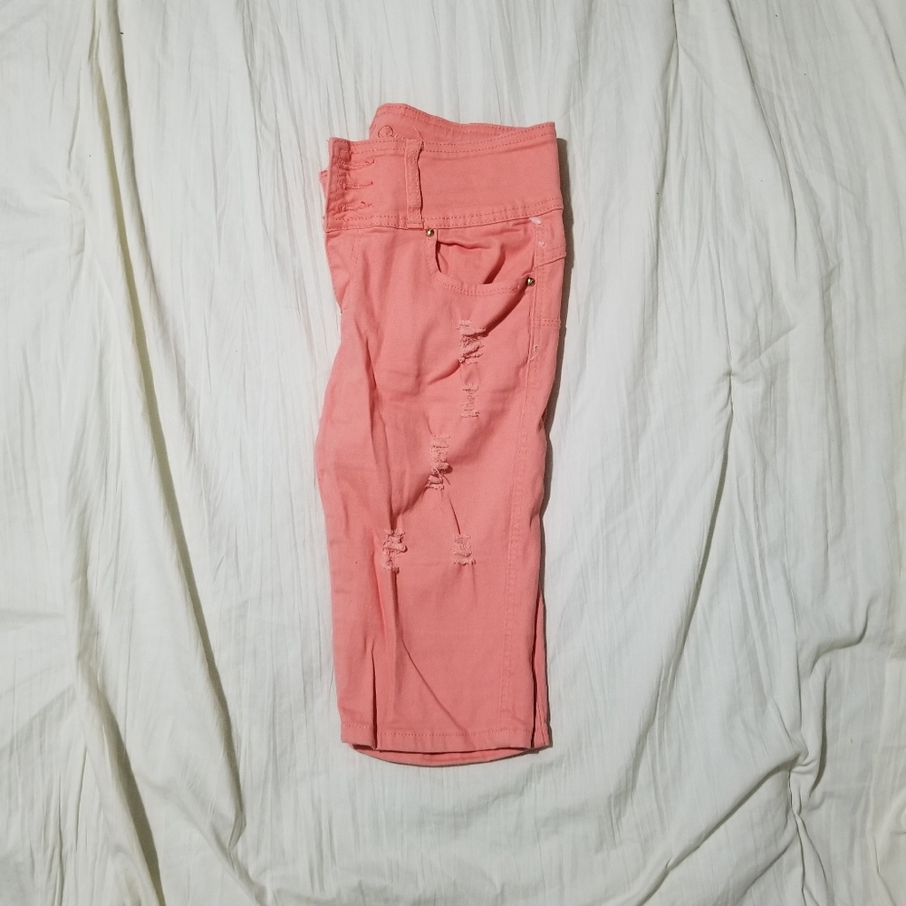 Shorts - Picture 3 of 6